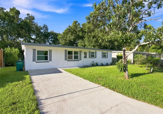 Photo 1 of Sale Pending at 1120 6th St N, Safety Harbor, FL 34695 | MLS# TB8540733 | Listing updated on 2026-09-23
