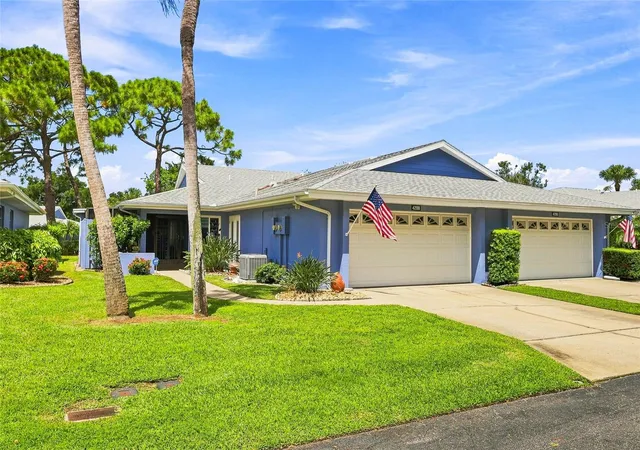 Photo 1 of Sale Pending at 4208 Ctr Pointe Ln #27, Sarasota, FL 34233 | MLS# A4703654 | Listing updated on 2026-10-02