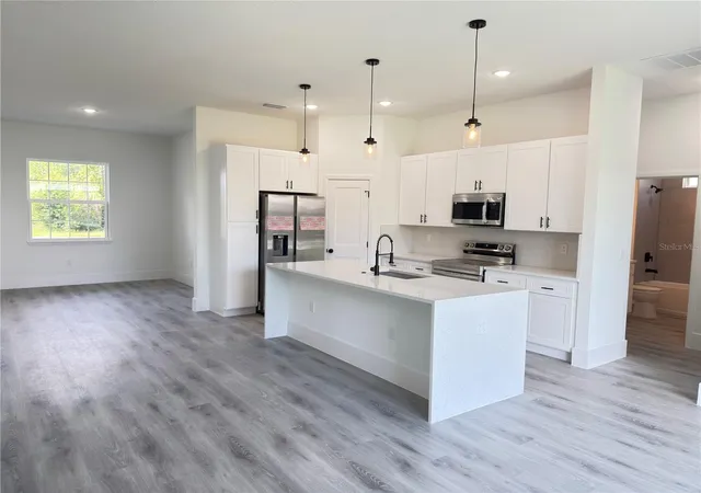 Photo 4 of Sale Pending at 16827 Southwest 41st Ave Rd, Ocala, FL 34473 | MLS# O6435543 | Listing updated on 2026-09-08