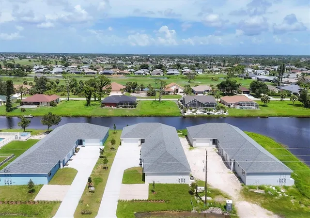 Photo 3 of House for sale at 238 Boundary Blvd, Rotonda West, FL 33947 | MLS# D6148507 | Listing updated on 2026-09-03