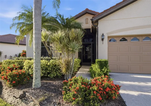 Photo 2 of Single family home for sale at 1884 Batello Dr, Venice, FL 34292 | MLS# N6145441 | Listing updated on 2026-09-01