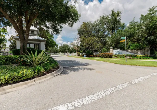 Photo 2 of Single family home for sale at 1117 Thornbury Dr, Parrish, FL 34219 | MLS# TB8541334 | Listing updated on 2026-09-05