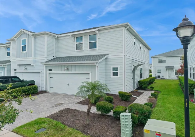Photo 2 of Townhouse for sale at 2927 Sentence St, Kissimmee, FL 34746 | MLS# O6436064 | Listing updated on 2026-09-03