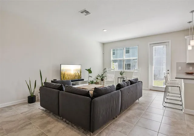 Photo 4 of Townhouse for sale at 2927 Sentence St, Kissimmee, FL 34746 | MLS# O6436064 | Listing updated on 2026-09-03