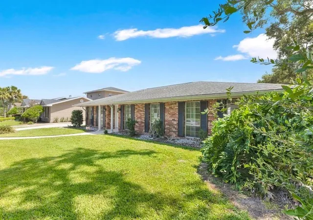 Photo 2 of Single family home for sale at 460 Harbour Is Rd, Orlando, FL 32809 | MLS# O6436130 | Listing updated on 2026-09-03