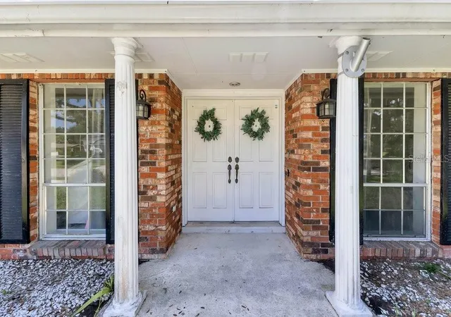 Photo 3 of Single family home for sale at 460 Harbour Is Rd, Orlando, FL 32809 | MLS# O6436130 | Listing updated on 2026-09-03