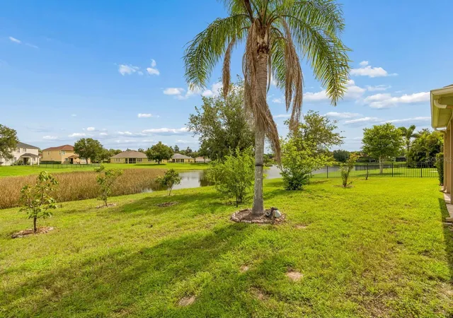 Photo 3 of Single family home for sale at 5406 Sandy Shell Dr, Apollo Beach, FL 33572 | MLS# O6436354 | Listing updated on 2026-09-03