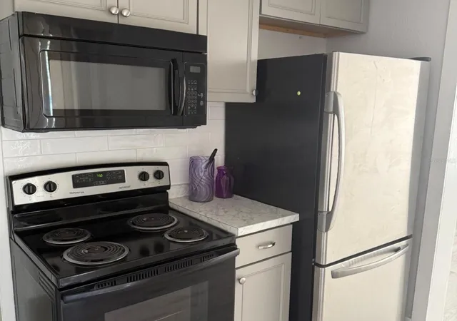 Photo 4 of Single family home for sale at 4321 Pleasant Hl Rd, Kissimmee, FL 34746 | MLS# O6436369 | Listing updated on 2026-09-02