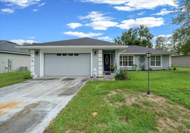 Photo 1 of Single family home for sale at 2222 Sw 167th Place, Ocala, FL 34473 | MLS# OM731033 | Listing updated on 2026-09-02