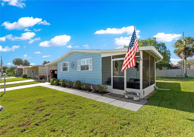 Photo 3 of Manufactured home for sale at 606 Tarrson Blvd, Lady Lake, FL 32159 | MLS# G5116952 | Listing updated on 2026-09-24