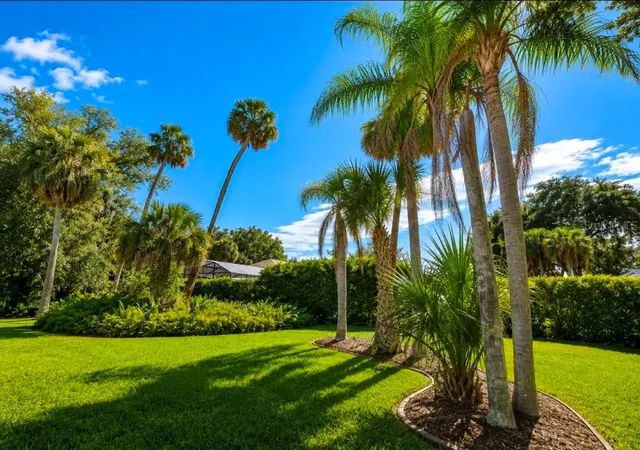 Photo 5 of Single family home for sale at 1308 S Riverside Dr, Edgewater, FL 32132 | MLS# NS1089095 | Listing updated on 2026-09-03
