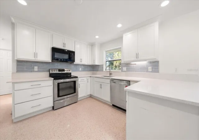 Photo 3 of Single family home for sale at 1690 Pinehurst Rd, Dunedin, FL 34698 | MLS# TB8542470 | Listing updated on 2026-10-13