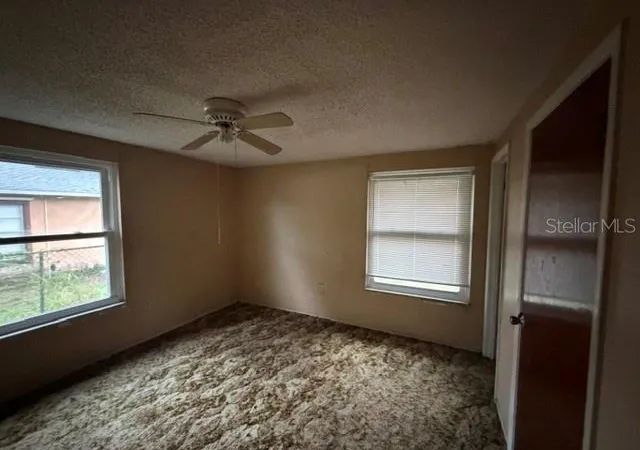 Photo 4 of Single family home for sale at 1050 Beach Ln, Winter Haven, FL 33880 | MLS# S5156318 | Listing updated on 2026-09-01