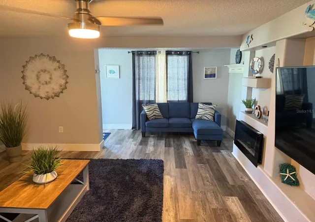 Photo 4 of Condo for sale at 4109 78th Street W #29A, Bradenton, FL 34209 | MLS# A4704088 | Listing updated on 2026-10-01