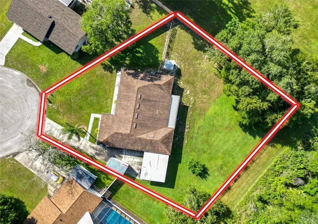 Photo 3 of Single family home for sale at 1127 Pinecrest Dr, Bartow, FL 33830 | MLS# L4964580 | Listing updated on 2026-09-21