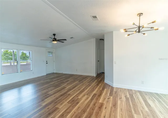 Photo 3 of Manufactured home for sale at 8025 Alturas Babson Park Cutoff Rd, Bartow, FL 33830 | MLS# L4964585 | Listing updated on 2026-09-05