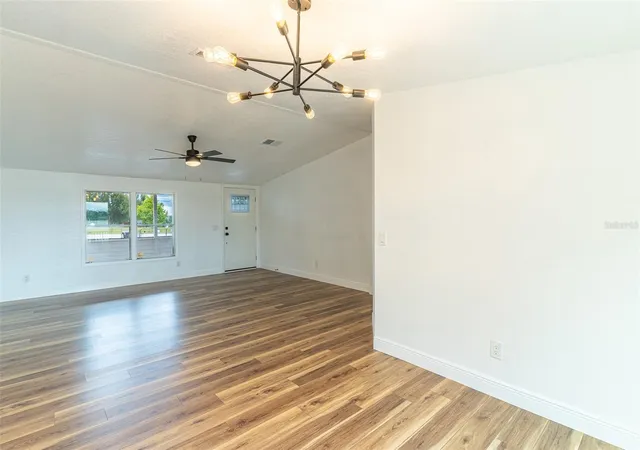 Photo 4 of Manufactured home for sale at 8025 Alturas Babson Park Cutoff Rd, Bartow, FL 33830 | MLS# L4964585 | Listing updated on 2026-09-05
