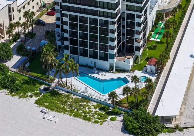 Photo 3 of Condo for sale at 1100 Benjamin Franklin Dr #204, Sarasota, FL 34236 | MLS# A4704167 | Listing updated on 2026-09-03
