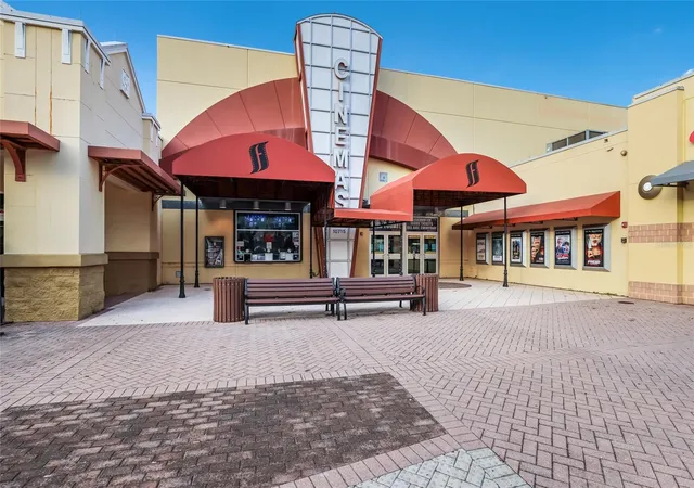 Listing Photo 2 - Condo for sale in building located at 10530 Boardwalk Loop, LAKEWOOD RANCH, FL 34202 - Unit #601