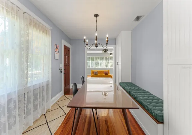 Photo 3 of Single family home for sale at 1018 S Elm Ave, Sanford, FL 32771 | MLS# O6437017 | Listing updated on 2026-09-02