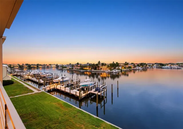 Photo 2 of Condo for sale at 2775 Kipps Colony Dr S #305, Gulfport, FL 33707 | MLS# TB8543082 | Listing updated on 2026-09-04