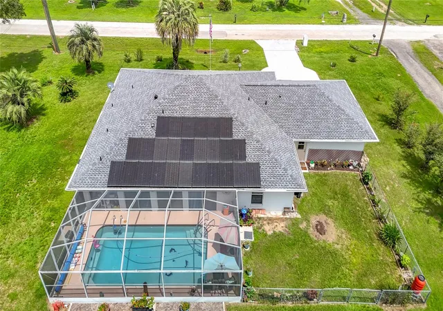 Photo 2 of Single family home for sale at 40312 Sunburst Dr, Dade City, FL 33525 | MLS# TB8543104 | Listing updated on 2026-09-03