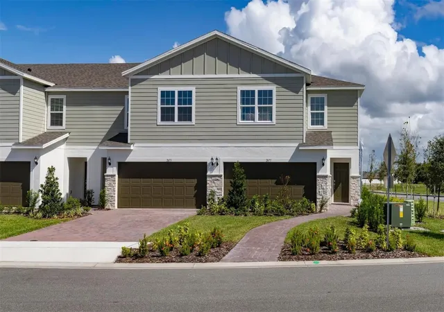 Photo 1 of Townhouse for sale at 2677 Starry Point, Saint Cloud, FL 34769 | MLS# O6437110 | Listing updated on 2026-09-02