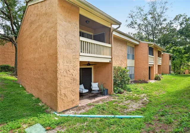 Listing Photo 2 - Condo for sale in building located at 1810 Nw 23Rd Blvd, Gainesville, FL 32605 - Unit #230A