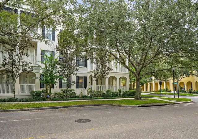 Listing Photo 3 - Condo for sale in building located at 1674 Lakemont Ave, Orlando, FL 32814 - Unit #101