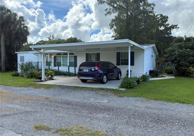 Photo 2 of Manufactured home for sale at 457 Nw 5th Road, Lake Panasoffkee, FL 33538 | MLS# G5117067 | Listing updated on 2026-09-03