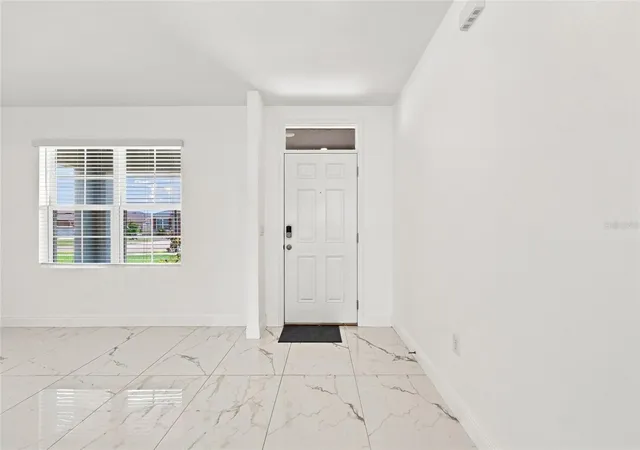 Photo 3 of Single family home for sale at 583 Auburn Grv Ter, Auburndale, FL 33823 | MLS# S5156505 | Listing updated on 2026-09-01