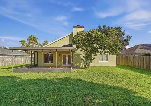 Photo 3 of Single family home for sale at 20828 Maxim Pkwy, Orlando, FL 32833 | MLS# O6437358 | Listing updated on 2026-09-26
