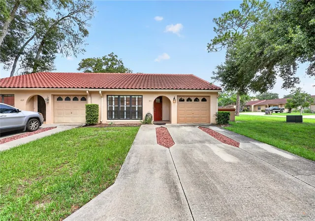 Photo 3 of Single family home for sale at 1831 SW 35th Avenue, Ocala, FL 34474 | MLS# OM731281 | Listing updated on 2026-09-08