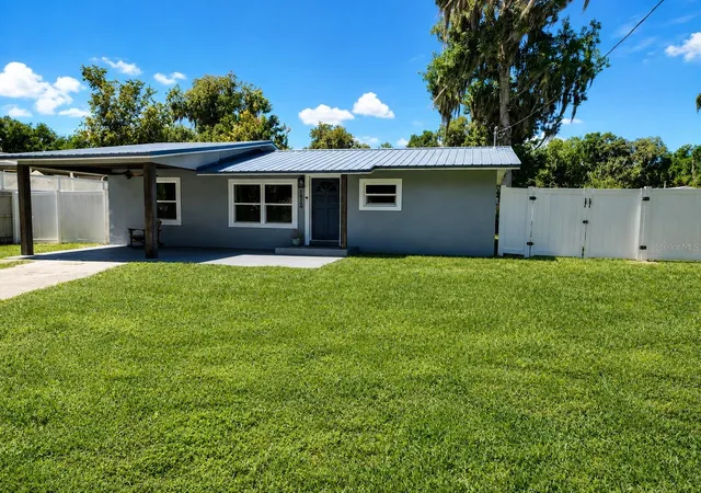 Photo 1 of Single family home for sale at 1924 Cr 439c, Lake Panasoffkee, FL 33538 | MLS# G5117096 | Listing updated on 2026-09-29