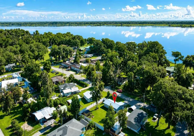 Photo 3 of Single family home for sale at 1924 Cr 439c, Lake Panasoffkee, FL 33538 | MLS# G5117096 | Listing updated on 2026-09-29