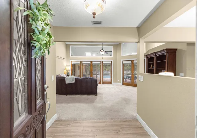 Photo 3 of Single family home for sale at 1020 Sw 32nd Lane, Ocala, FL 34471 | MLS# OM731296 | Listing updated on 2026-10-09