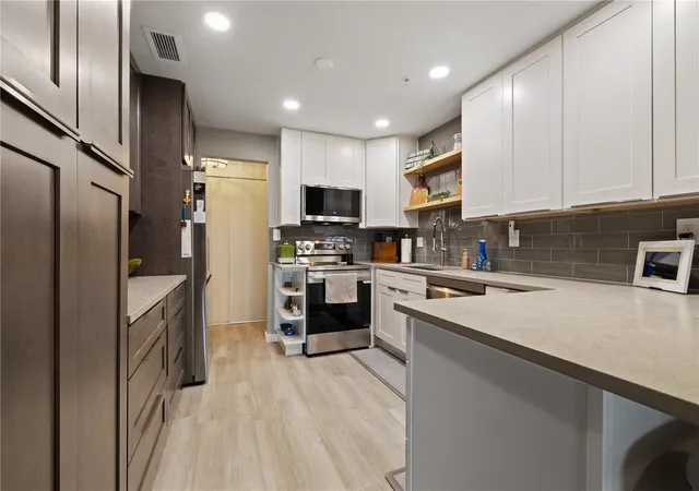 Photo 1 of Condo for sale at 2780 N Riverside Dr #805, Tampa, FL 33602 | MLS# TB8543460 | Listing updated on 2026-09-02