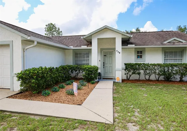Photo 2 of Single family home for sale at 738 E 11th Avenue, Mount Dora, FL 32757 | MLS# O6437495 | Listing updated on 2026-09-04