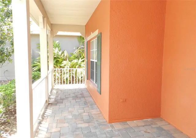 Photo 3 of Single family home for sale at 542 Portofino Dr, Kissimmee, FL 34759 | MLS# S5156549 | Listing updated on 2026-10-03