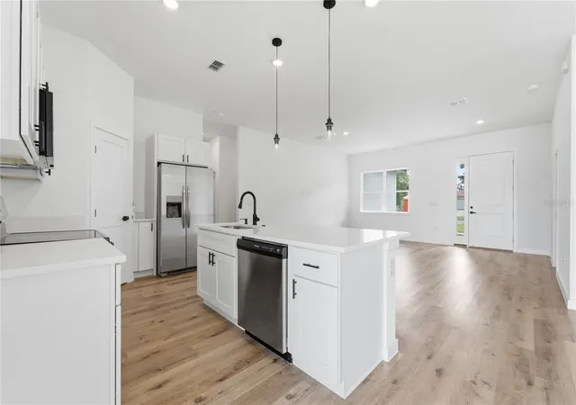 Photo 2 of Single family home for sale at 308 Marion Oaks Crse, Ocala, FL 34473 | MLS# O6437552 | Listing updated on 2026-10-03