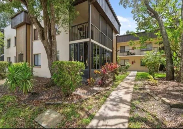 Listing Photo 2 - Condo for sale in building located at 12414 N 58th St, TAMPA, FL 33617 - Unit #63