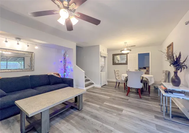 Listing Photo 3 - Condo for sale in building located at 12414 N 58th St, TAMPA, FL 33617 - Unit #63