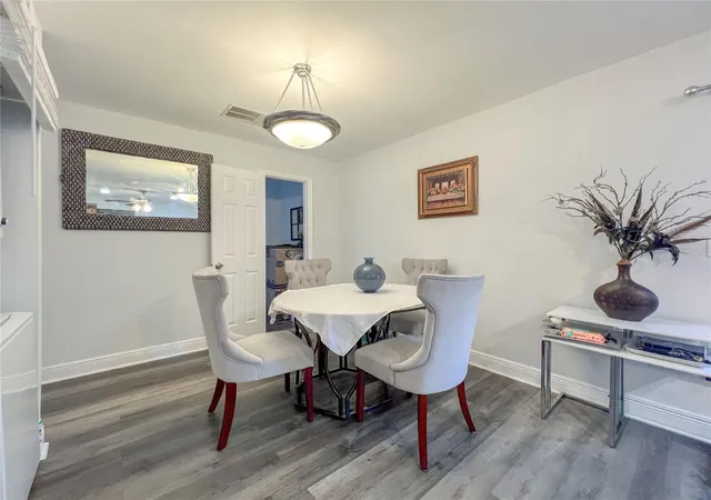 Listing Photo 4 - Condo for sale in building located at 12414 N 58th St, TAMPA, FL 33617 - Unit #63