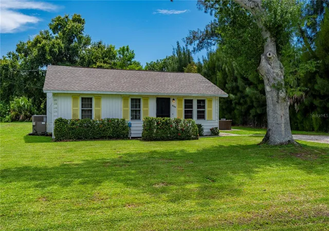 Photo 1 of Single family home for sale at 809 Burland St, Punta Gorda, FL 33950 | MLS# C7530134 | Listing updated on 2026-09-02
