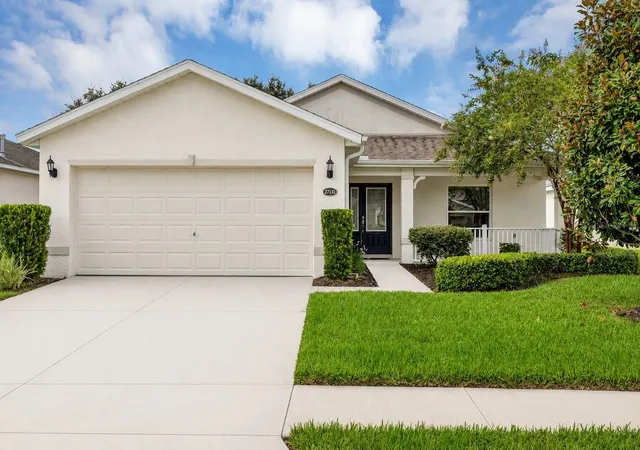 Photo 2 of Single family home for sale at 27131 Roanoke Dr, Leesburg, FL 34748 | MLS# G5117170 | Listing updated on 2026-09-26