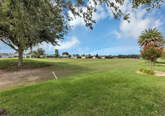 Photo 3 of Single family home for sale at 27131 Roanoke Dr, Leesburg, FL 34748 | MLS# G5117170 | Listing updated on 2026-09-26