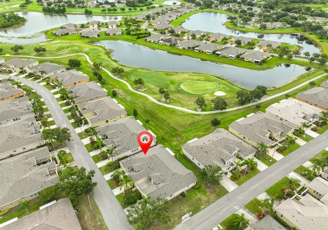Listing Photo 2 - Condo for sale in building located at 2292 Sifield Grns Wy, SUN CITY CENTER, FL 33573 - Unit #59