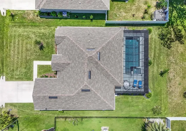 Photo 3 of Single family home for sale at 21 Wood Clift Ln, Palm Coast, FL 32164 | MLS# FC321084 | Listing updated on 2026-09-07
