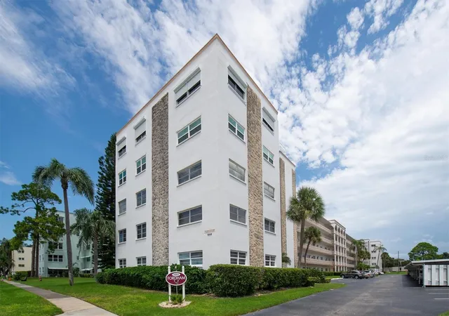 Photo 2 of Condo for sale at 5603 80th Street N #415, Saint Petersburg, FL 33709 | MLS# TB8543855 | Listing updated on 2026-09-02