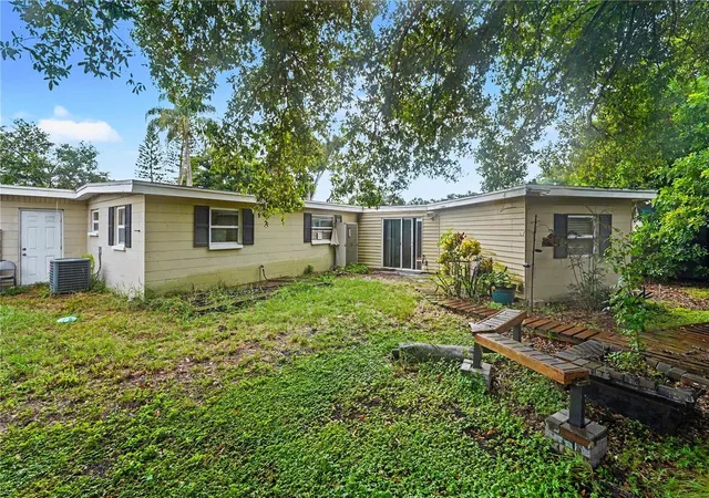 Photo 14 of Single family home for sale at 8490 92nd Terrace, Seminole, FL 33777 | MLS# TB8543880 | Listing updated on 2026-09-02